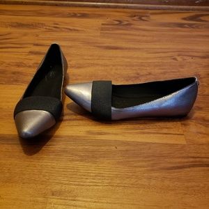Simply vera wang black and metallic flats size 8